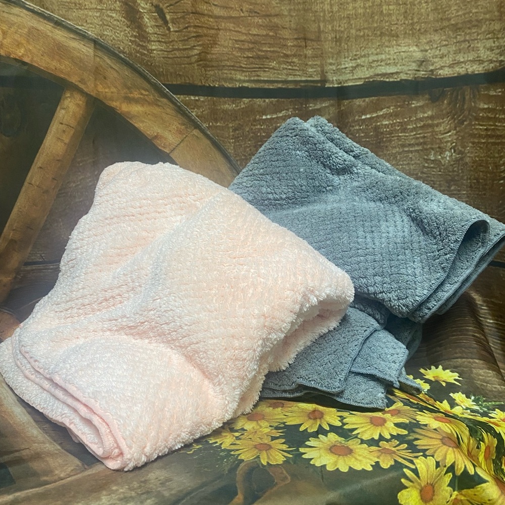 🦋EUC Microfiber Hair Turban Towel - Picture 2 of 4